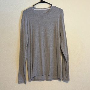 Lululemon medium gray long sleeve shirt